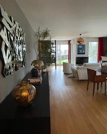 + Jardin Privatif Apartment